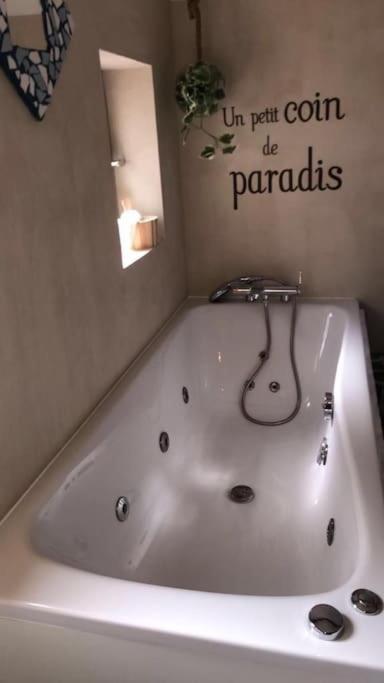 Le Paradis Marocain Avec Balneo Niort Esterno foto